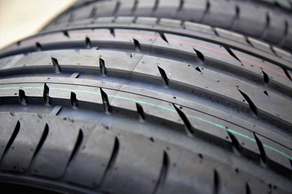 245/50R19 105V XL 4-Ply BSW Performance Radial Tire H313