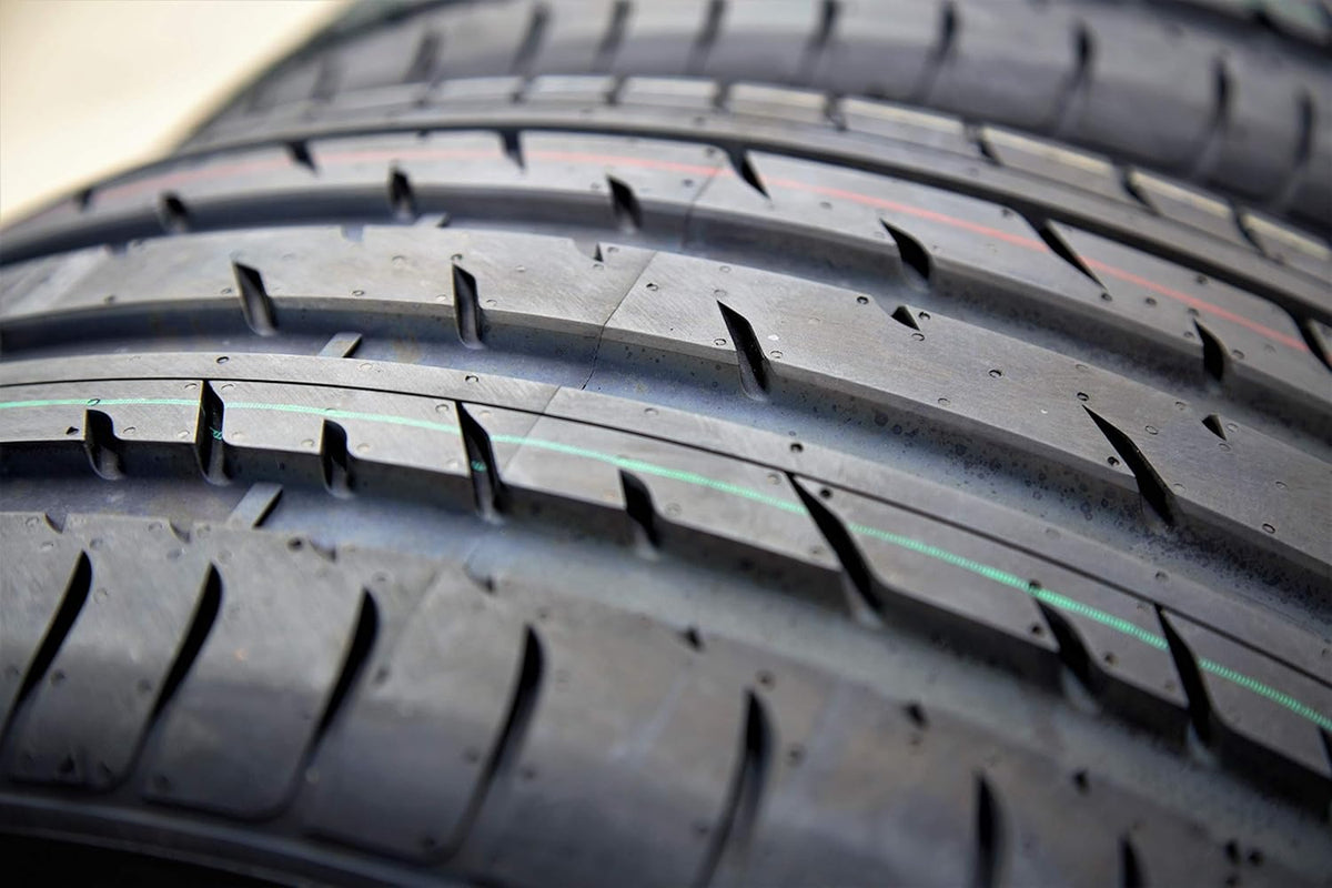 245/50R19 105V XL 4-Ply BSW Performance Radial Tire H313