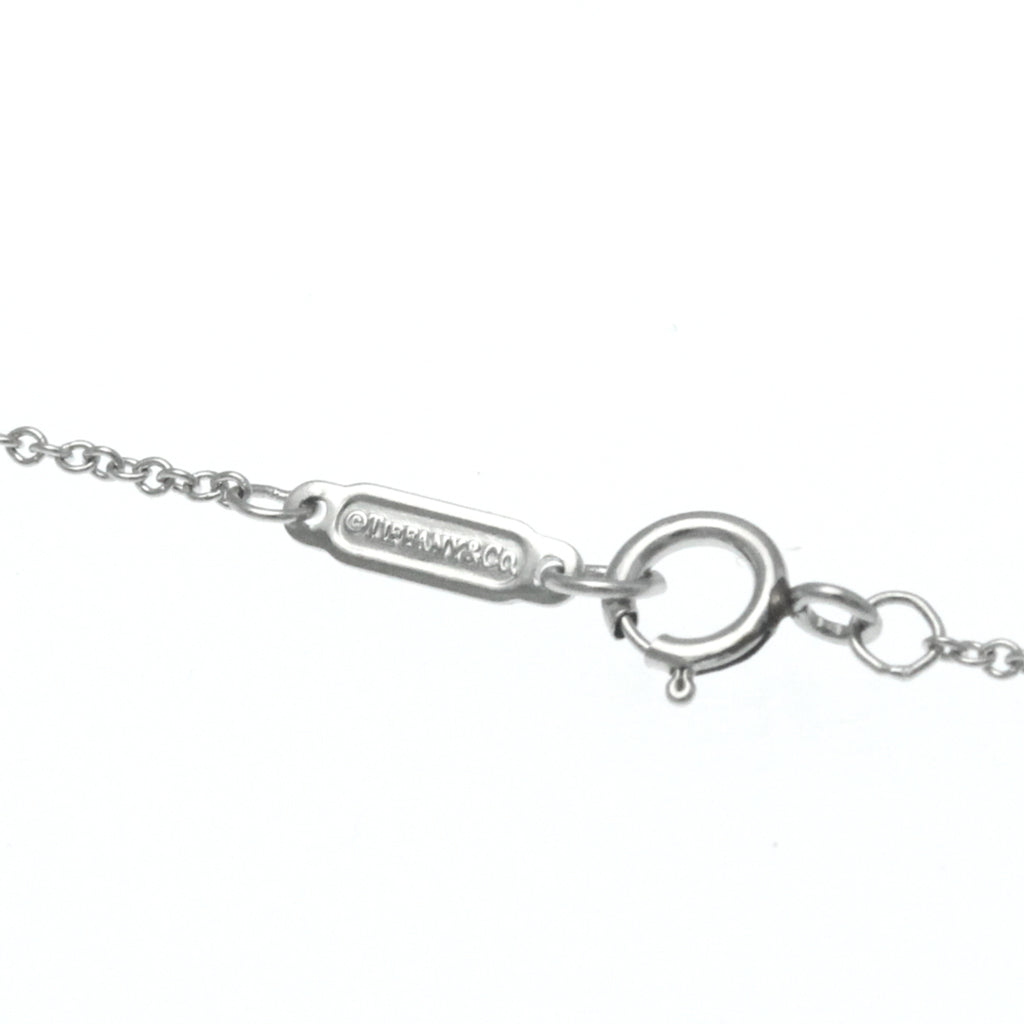 Platinum Diamond Heart Necklace Q93735