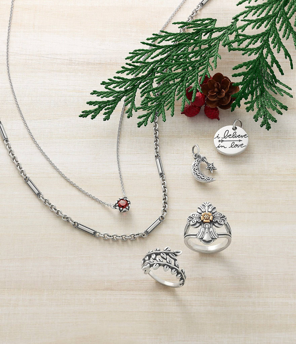 Delicate Vines Ring A5197