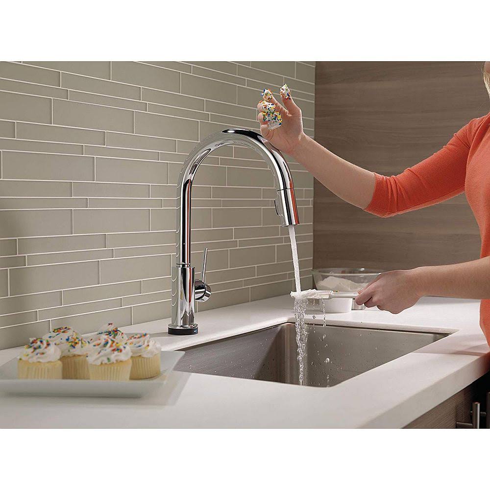 Chrome Pull Down Touch Single Handle Kitchen Faucet Q5323