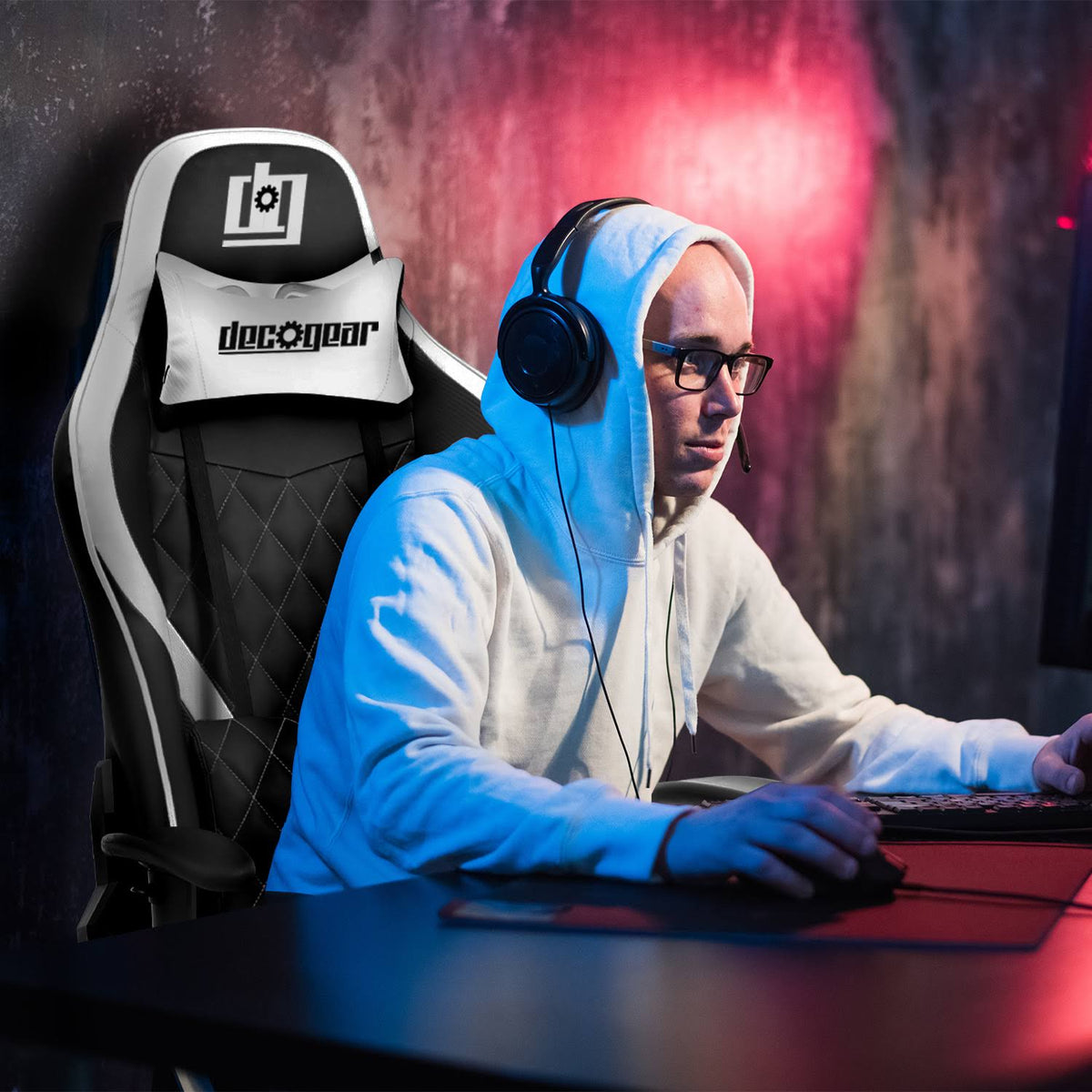 White Ergonomic Foam Gaming Chair with Adjustable Head and Lumbar Support H1233