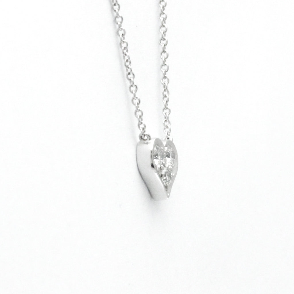 Platinum Diamond Heart Necklace Q93735