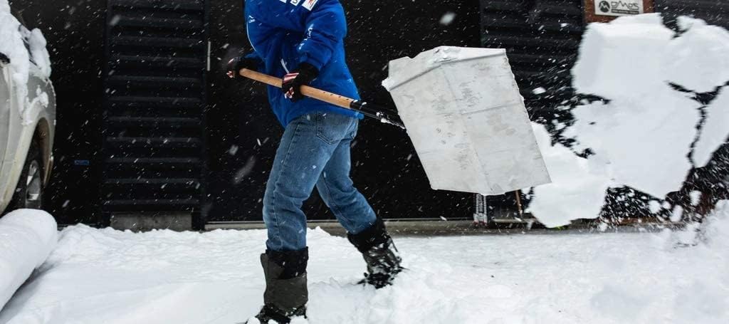 Driveway Snow Shovel and Pusher Set Including Blade and Shaft V1516