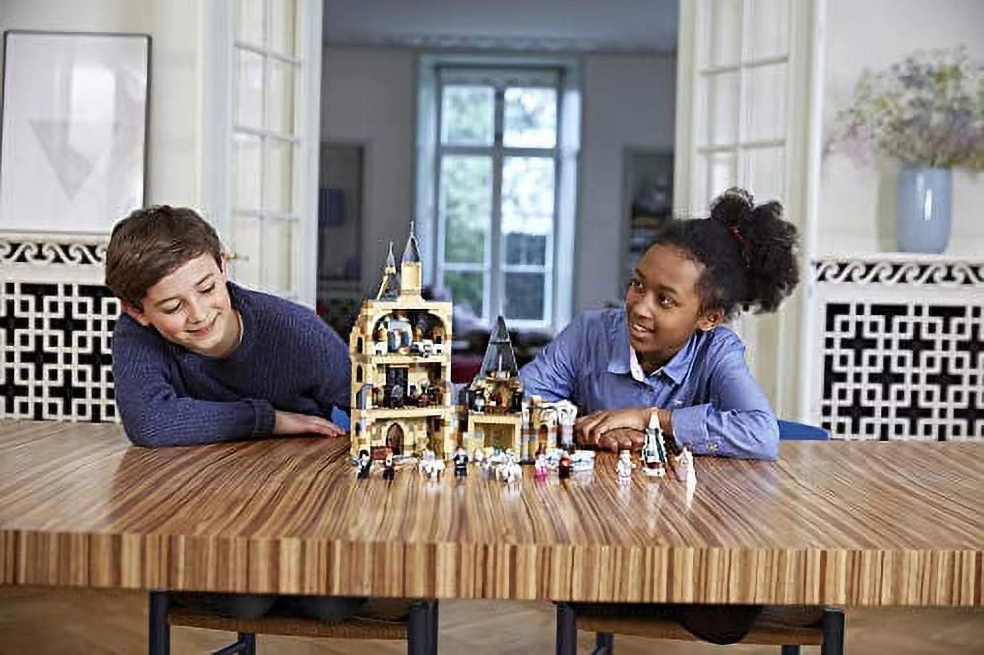 LEGO Hogwarts Clock Tower Building Set (922 Pieces) B344