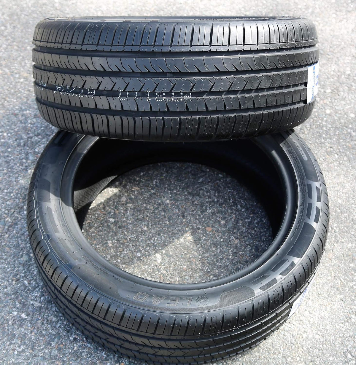 All-Season High Performance Radial Tire 255/35R19 96W XL 4-Ply BSW X70024