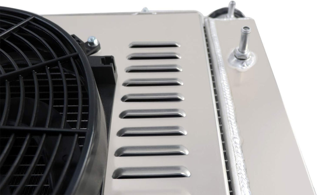 4 Row All Aluminum Radiator with Shroud Fan Y81130