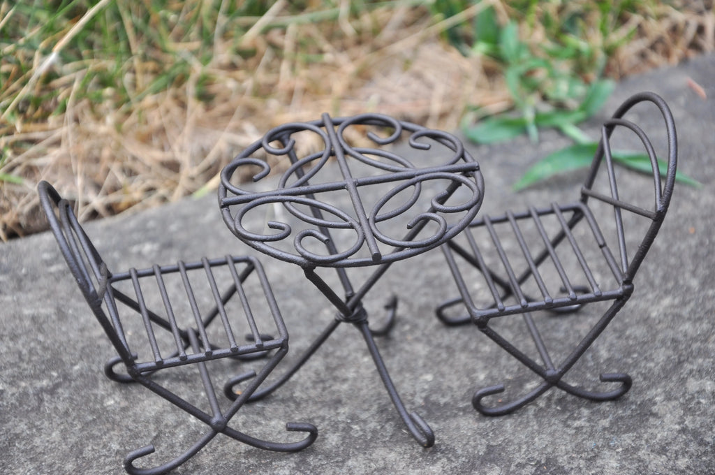 Red Metal Miniature Bistro Set T7836