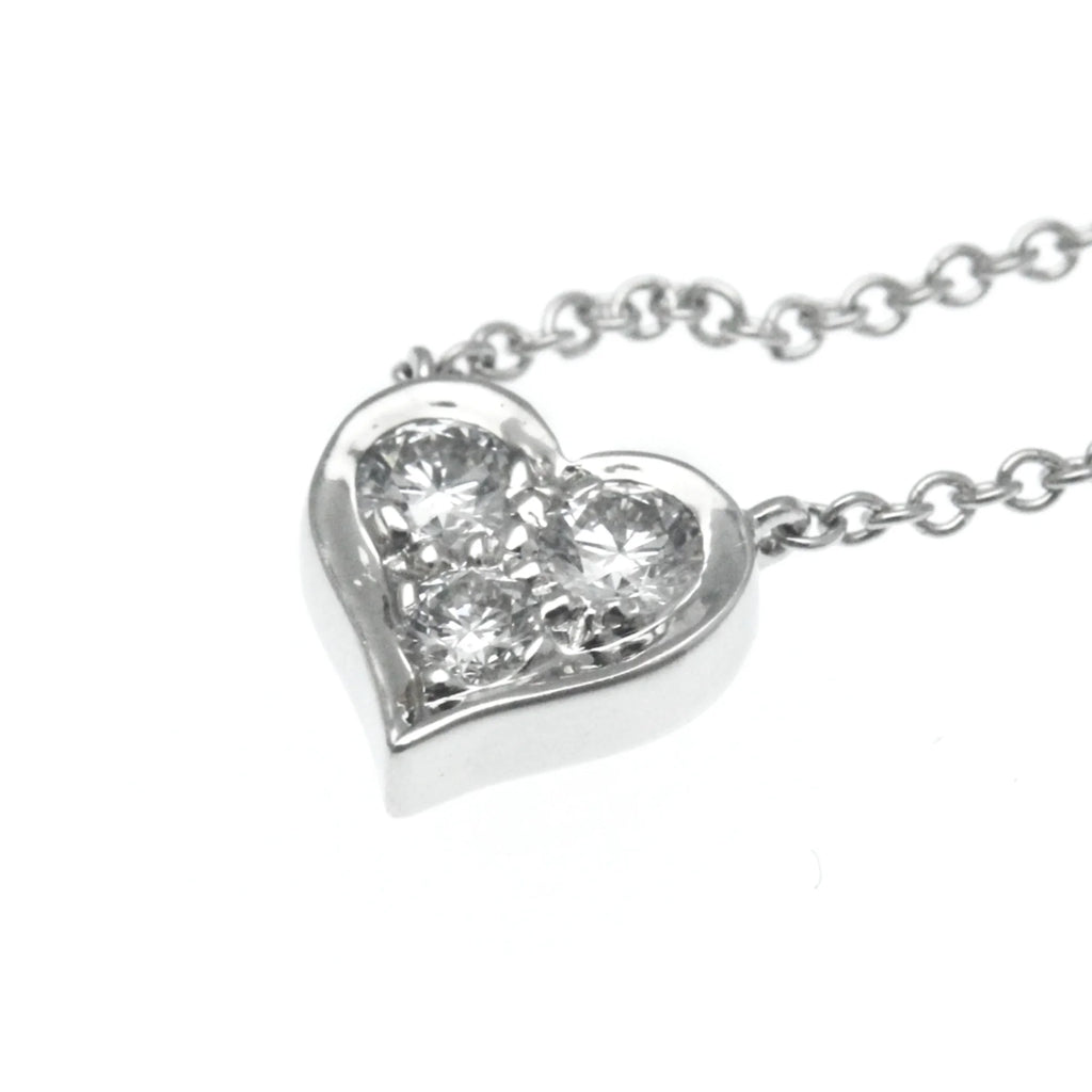 Platinum Diamond Heart Necklace Q93735