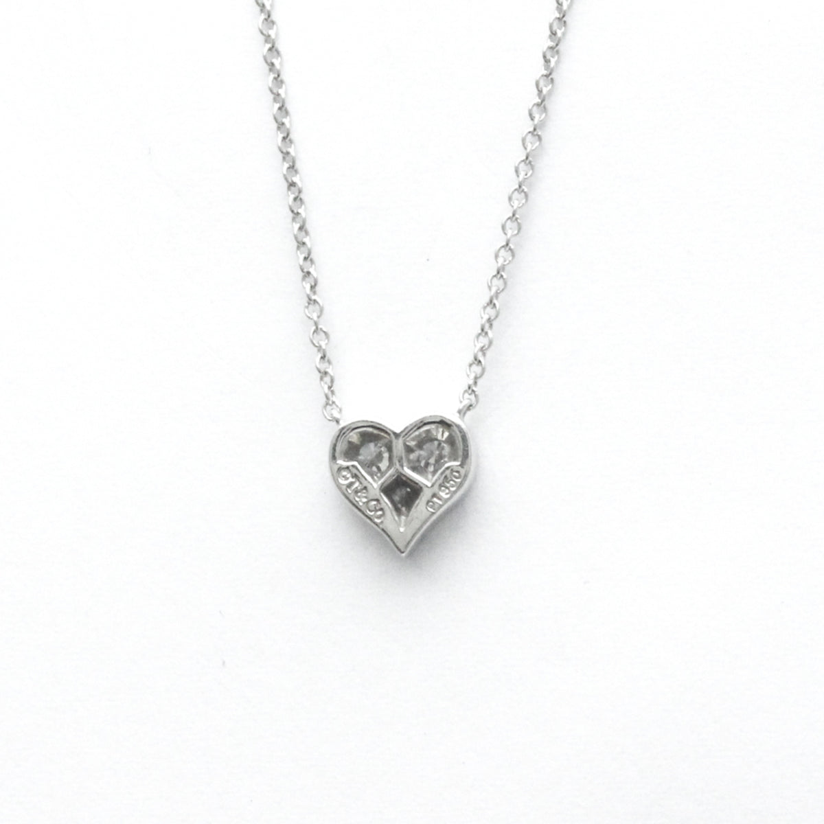 Platinum Diamond Heart Necklace Q93735