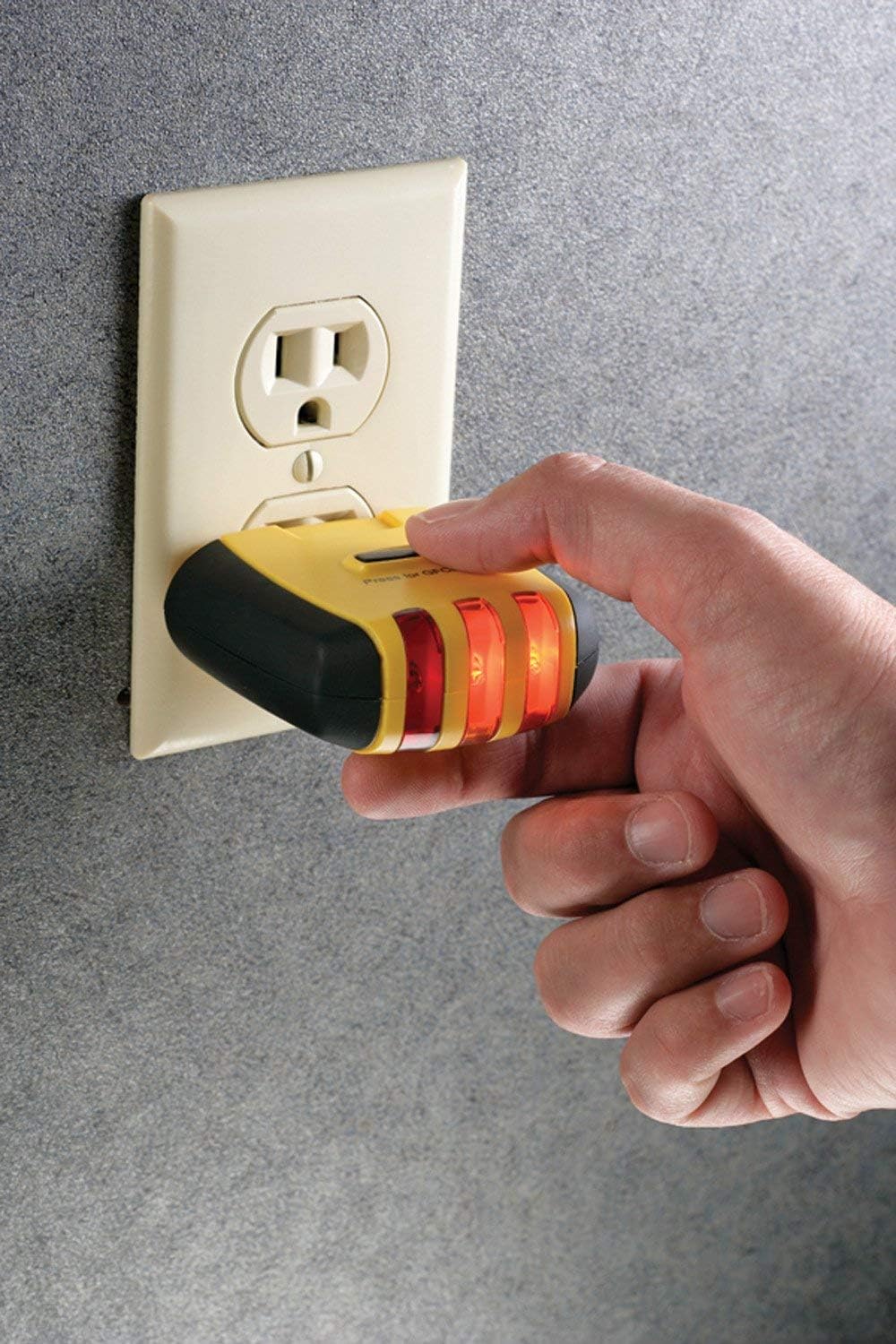 120V AC Circuit Breaker Finder and Accessory Kit Z81609