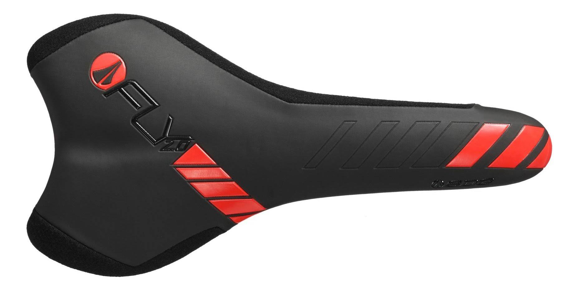 Black/Red I-Beam Saddle S27208