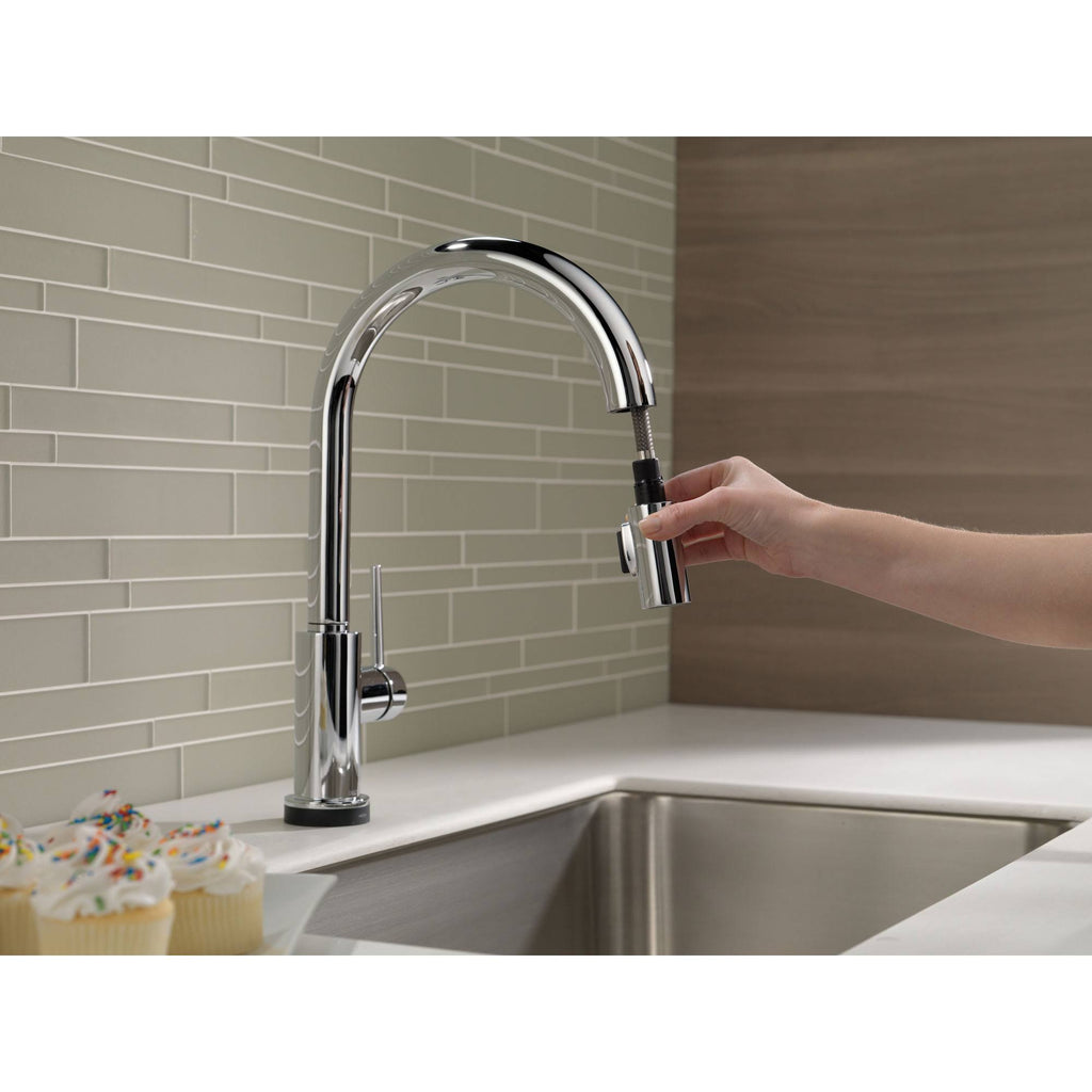Chrome Pull Down Touch Single Handle Kitchen Faucet Q5323
