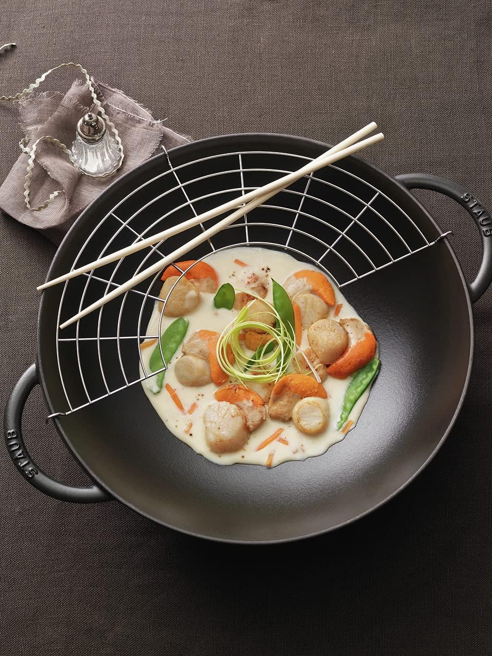 Black Matte Cast Iron Wok E392513
